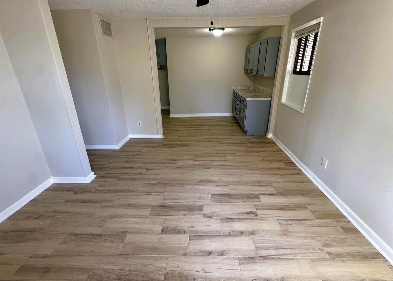 961 N Perkins Rd - Photo 2 of 15