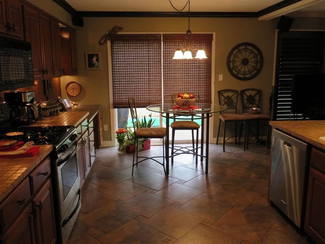 369 Booth Ln - Photo 3 of 5