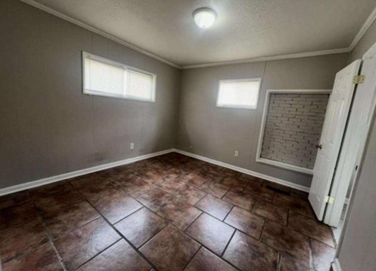 3050 Tutwiler Ave - Photo 5 of 8