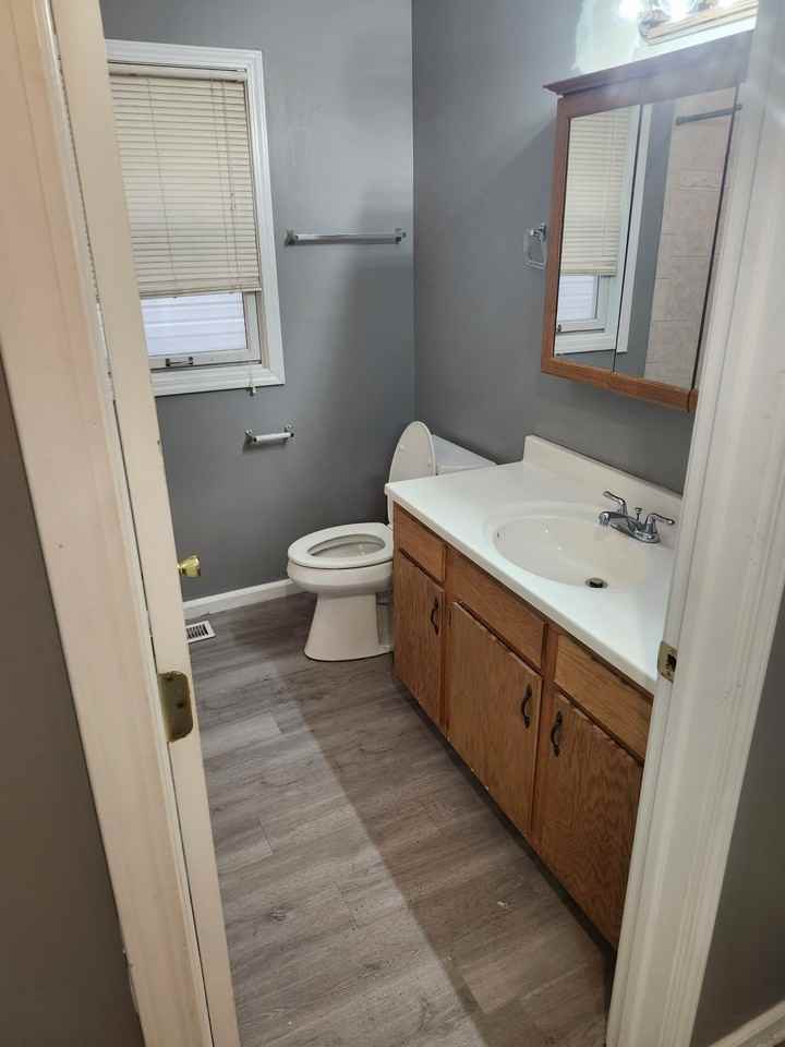 12224 Fairview Ct Frnt Down - Photo 4 of 5