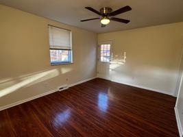 featured image of 3735 Lovell Ave #3