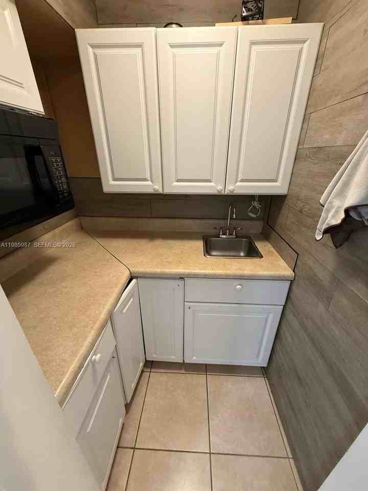 633 Mokena Dr #2 - Photo 6 of 6