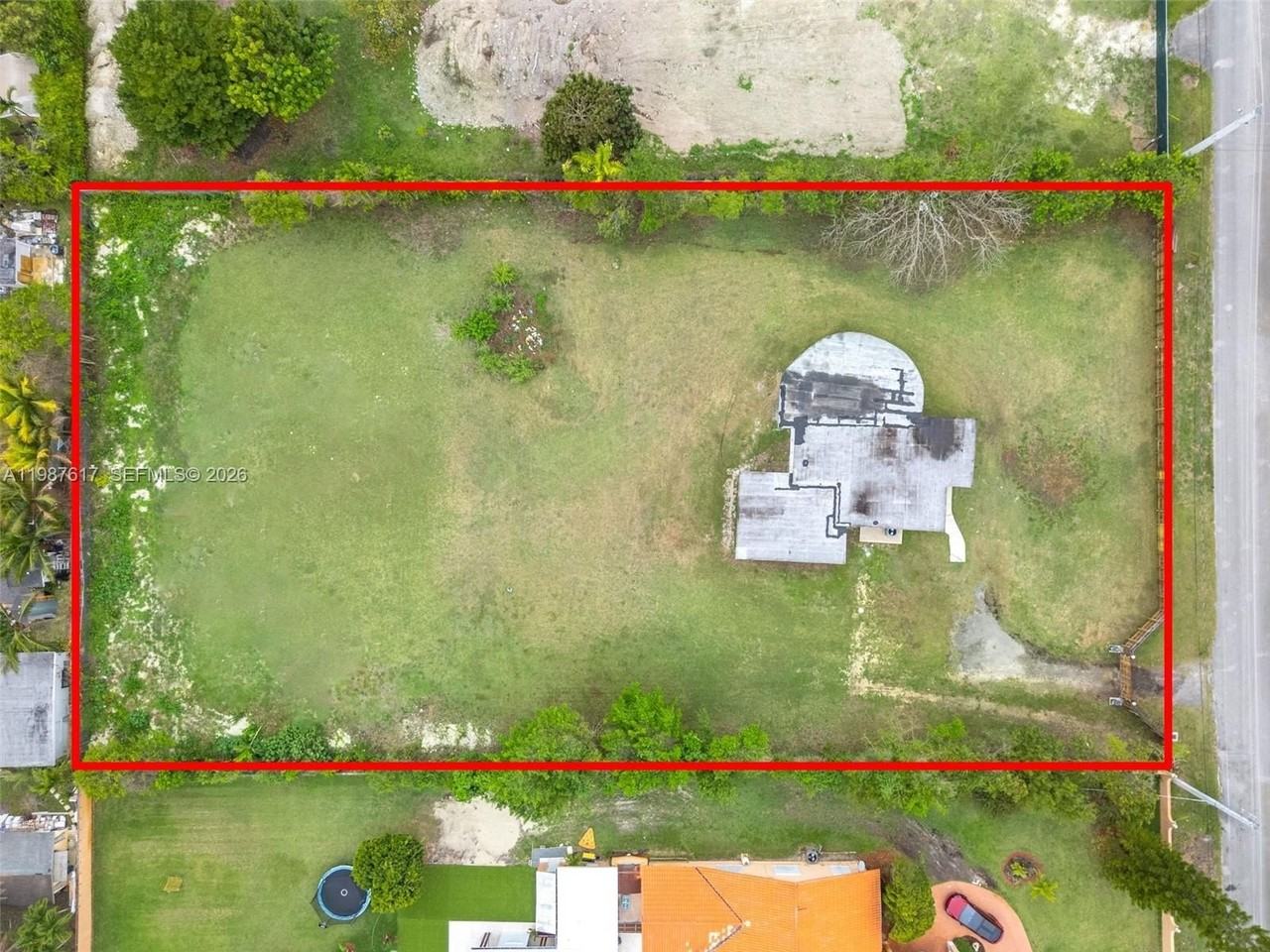 9840 Sw 60th St - Photo 3 of 37