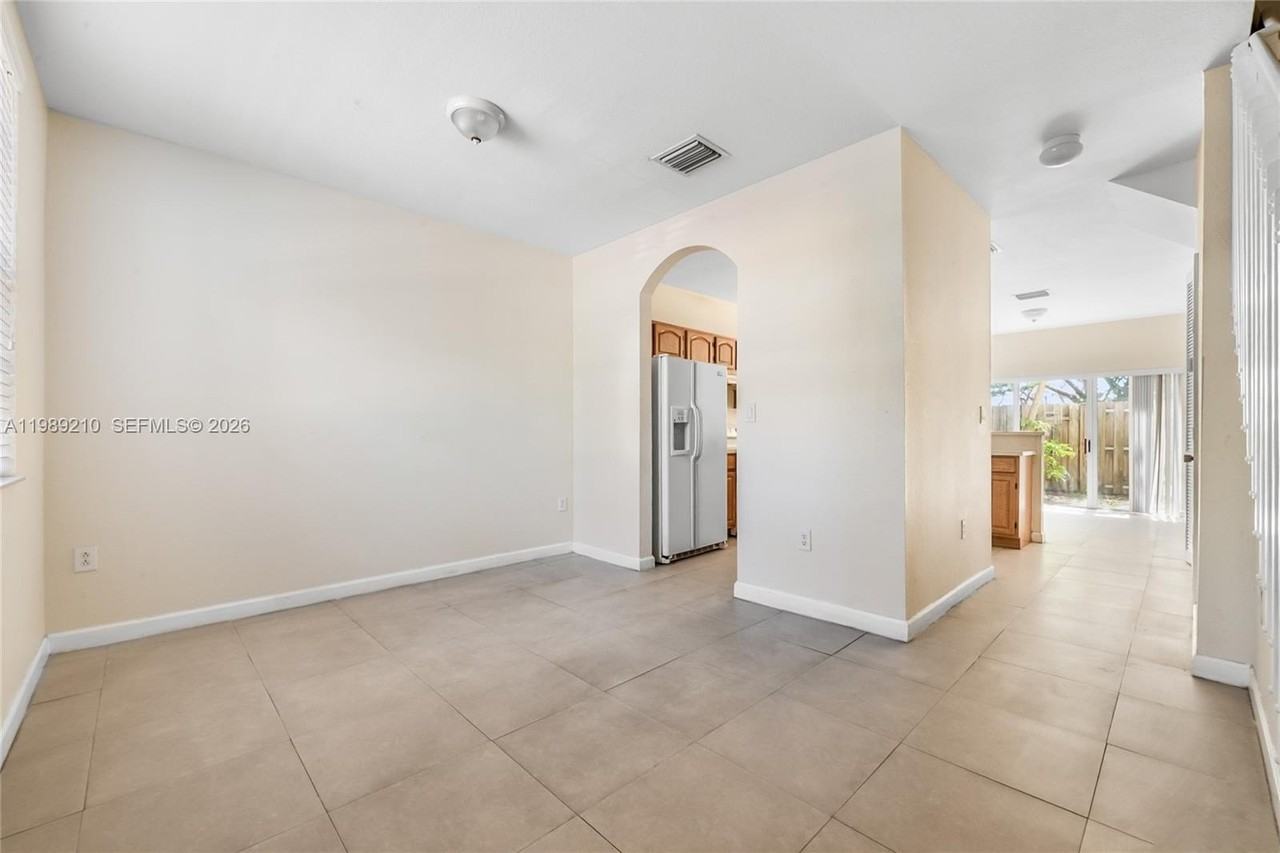 3360 Ne 14th Dr #107-30 - Photo 2 of 12