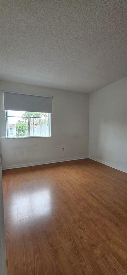 4768 Nw 114th Ave #201-4 - Photo 7 of 15