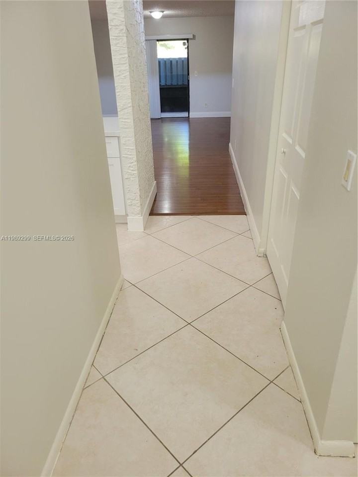 3621 Sw 69th Ter #23Z - Photo 2 of 19