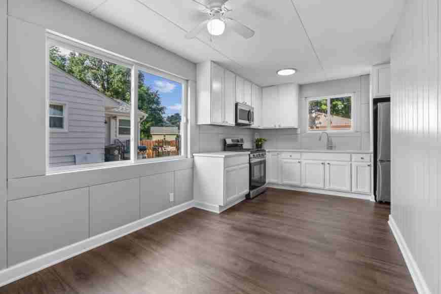 32 S Rosedale Ave - Photo 5 of 10