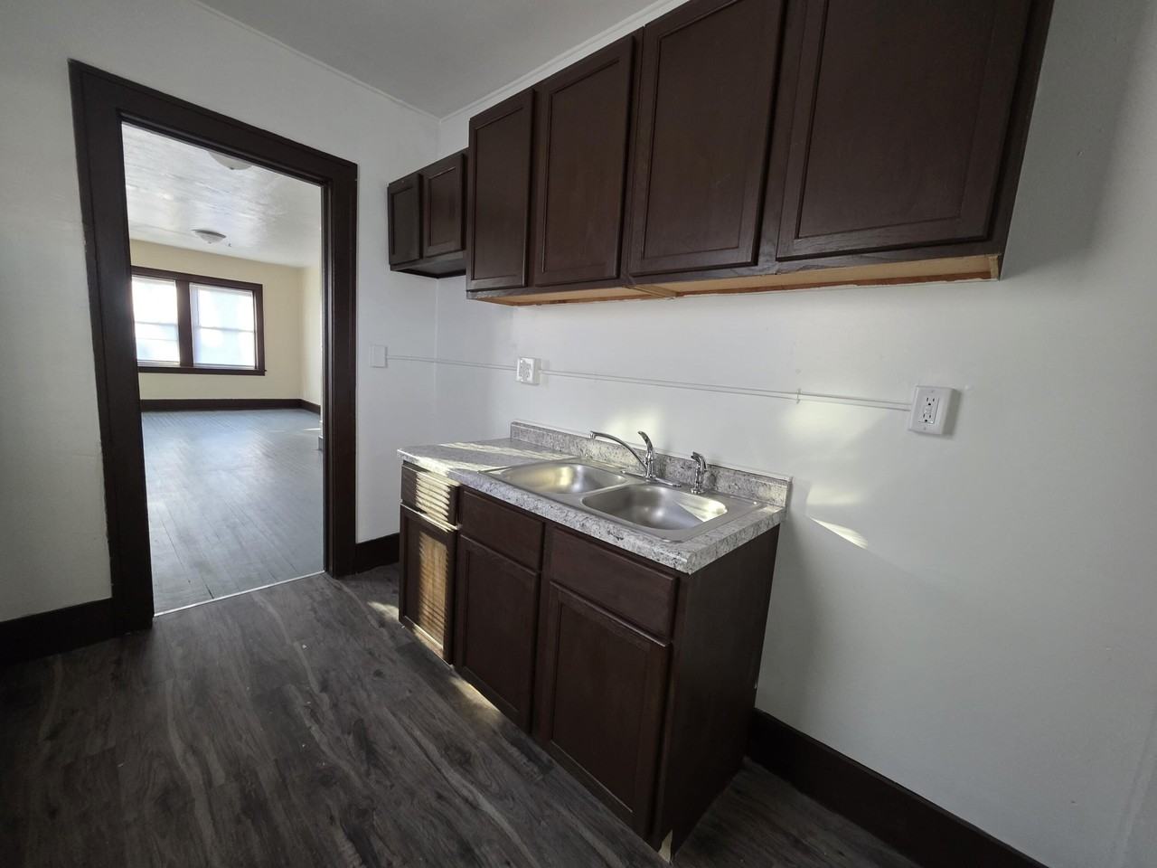 1515 Taylor Ave #1 - Photo 3 of 16