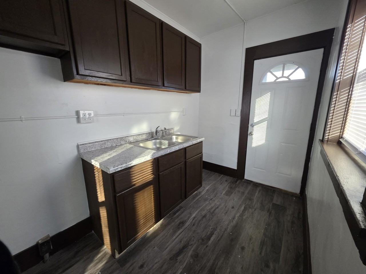 1515 Taylor Ave #1 - Photo 4 of 16