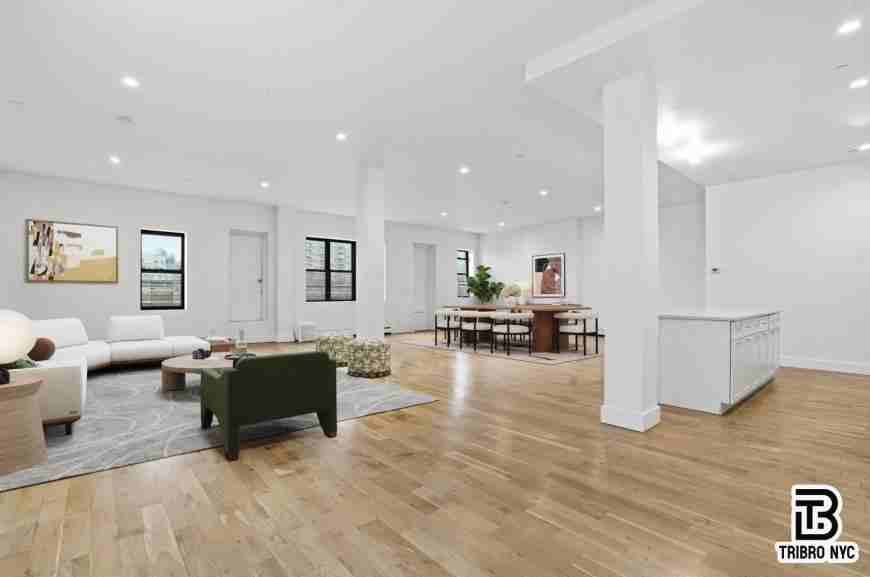 496 Broadway - Photo 5 of 9