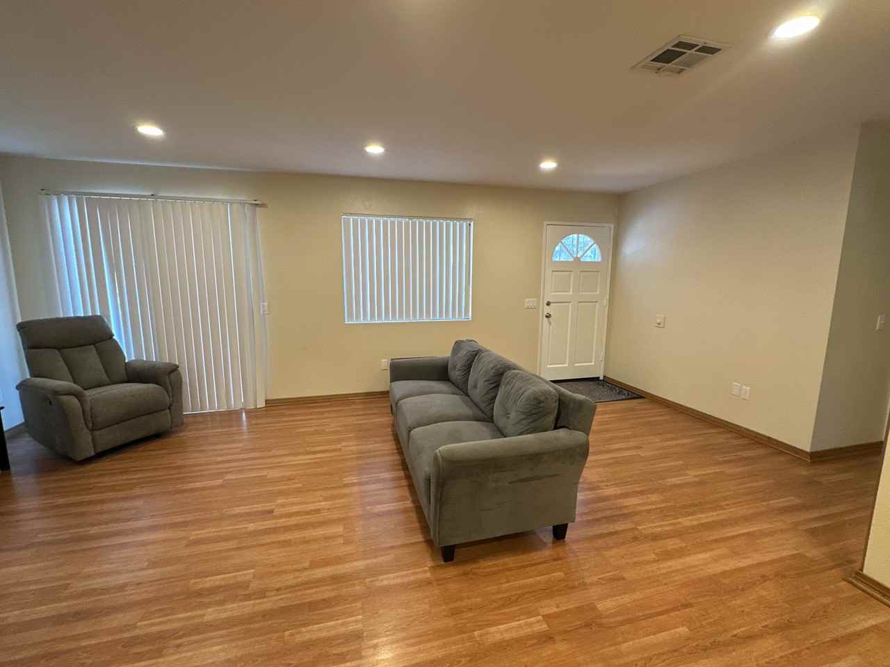 633 Church PlaceUnit 6. #6 - Photo 3 of 32