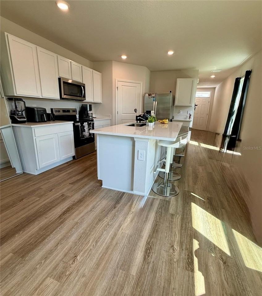 3222 Bitterroot Ln - Photo 3 of 12