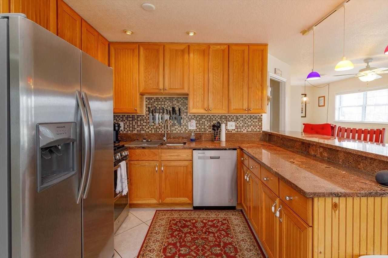 830 E 25th Ave - Photo 7 of 22