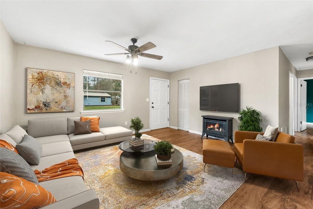 2705 Nw 47th Pl - Photo 3 of 24