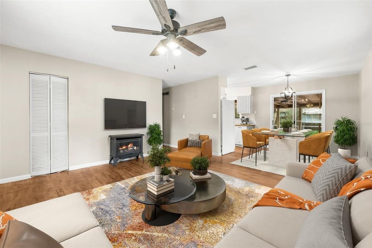 2705 Nw 47th Pl - Photo 5 of 24