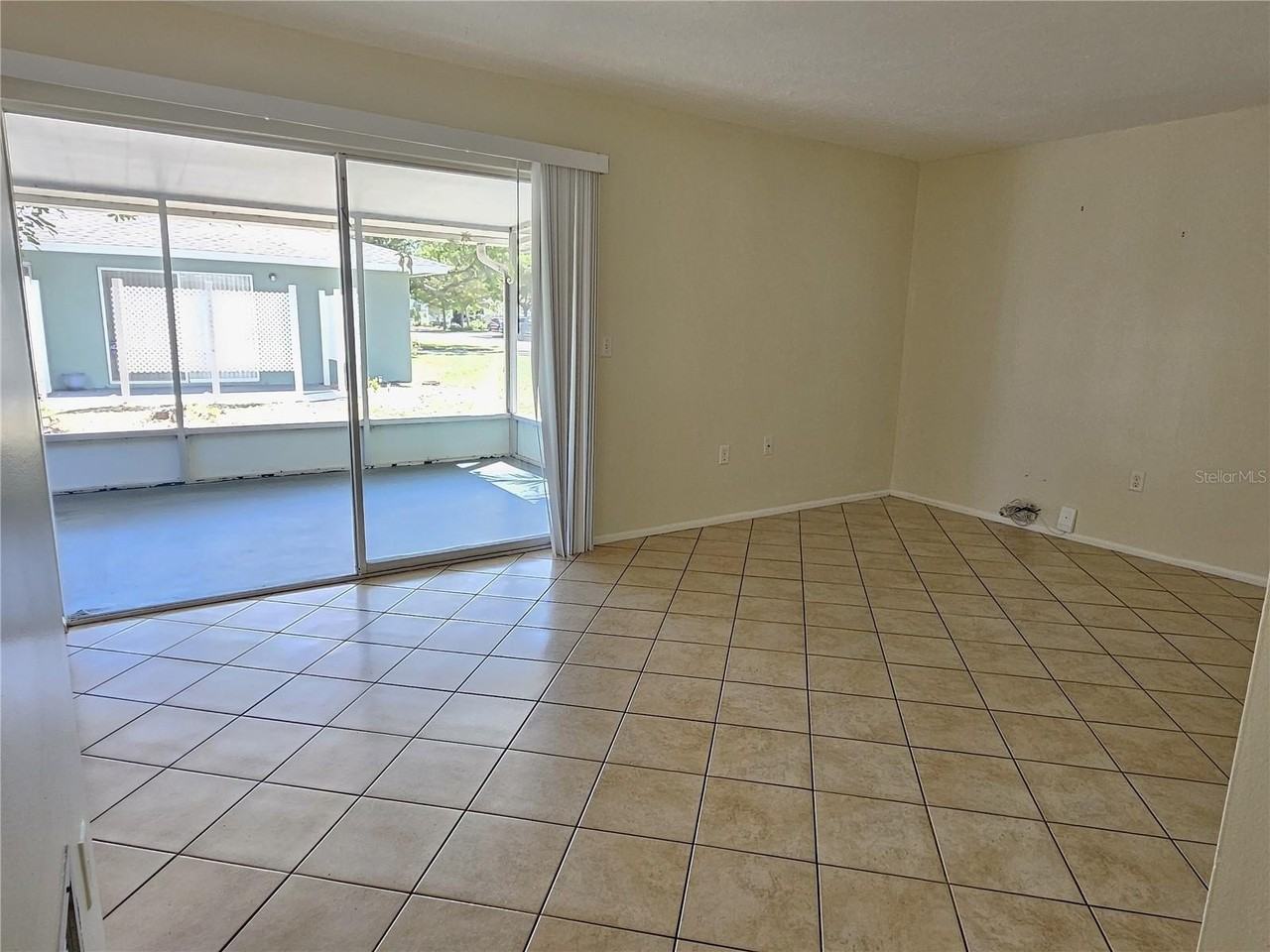 105 Base Ave E - Photo 4 of 31