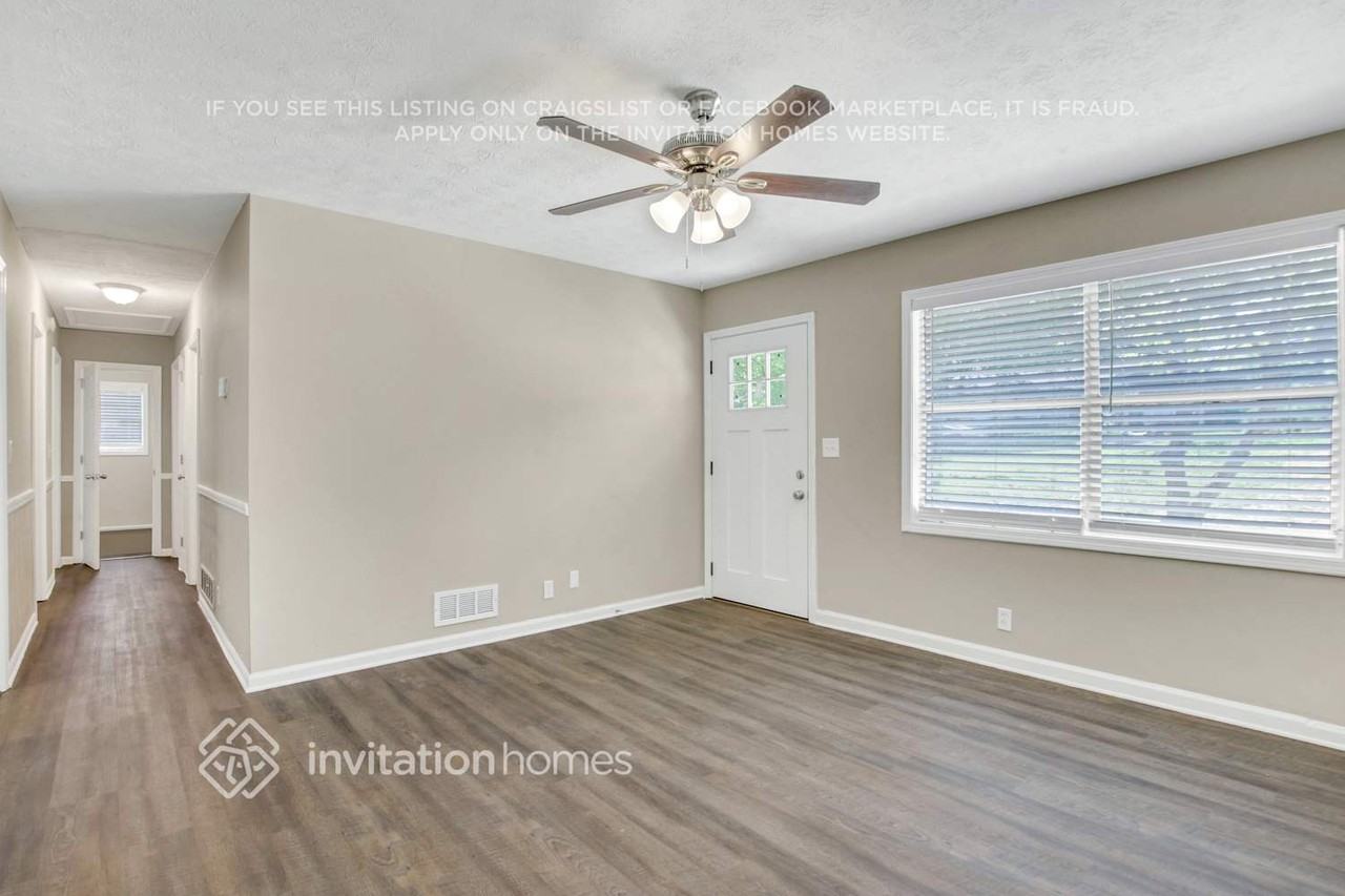 4380 Colony East Dr - Photo 5 of 26