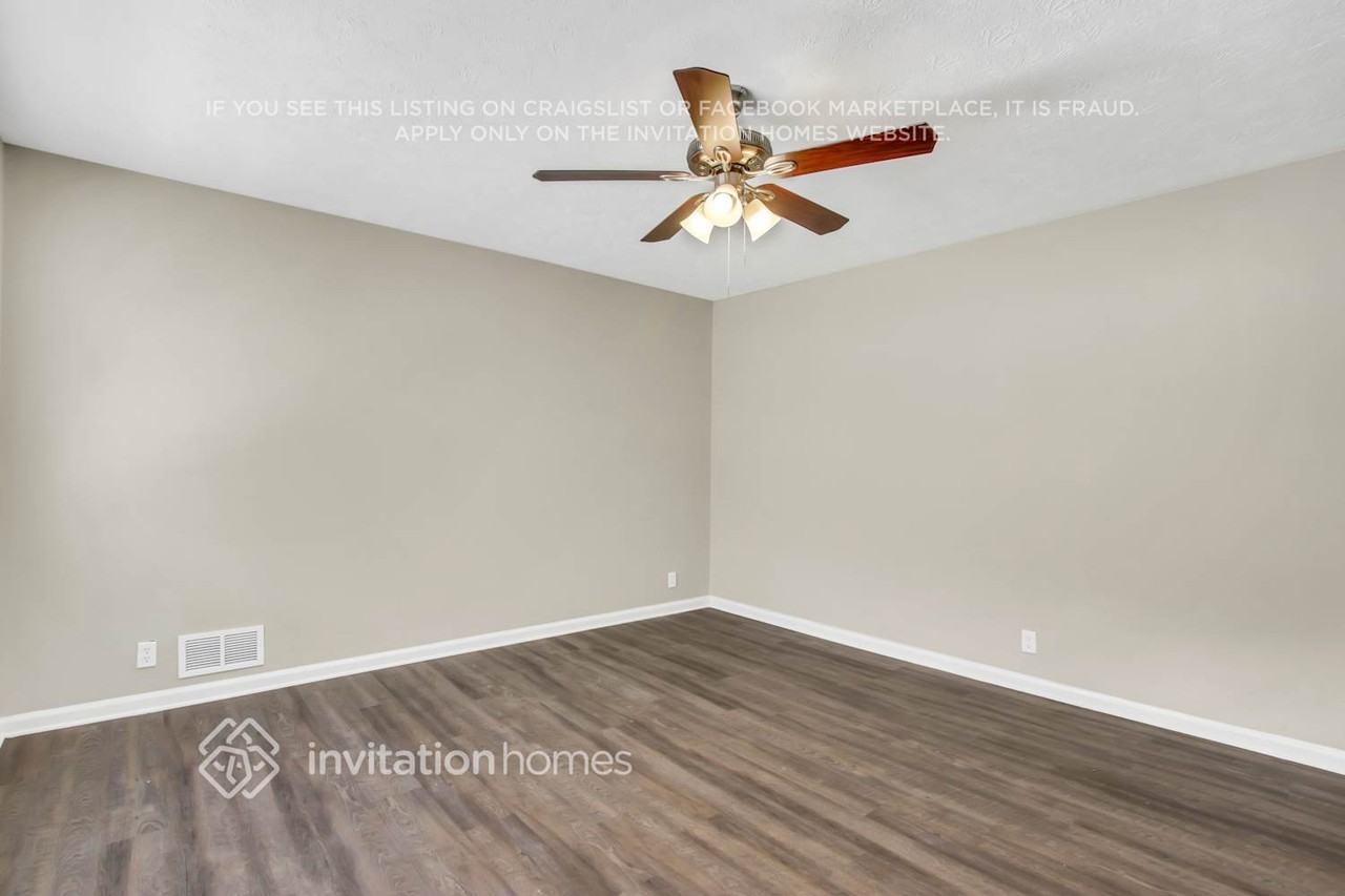 4380 Colony East Dr - Photo 6 of 26