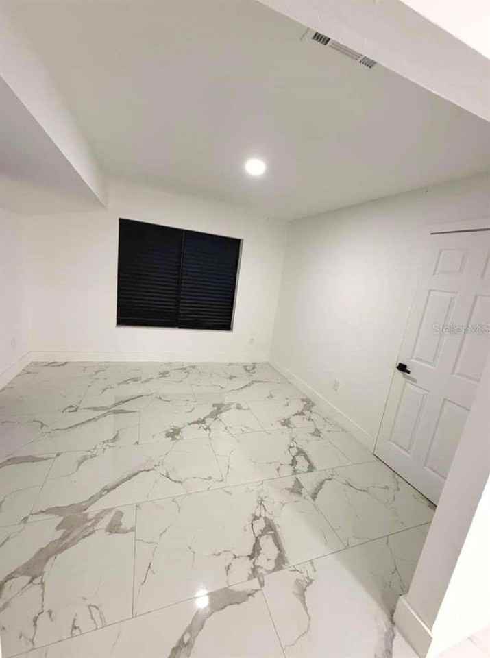 1048 Newbern St Ne - Photo 2 of 15