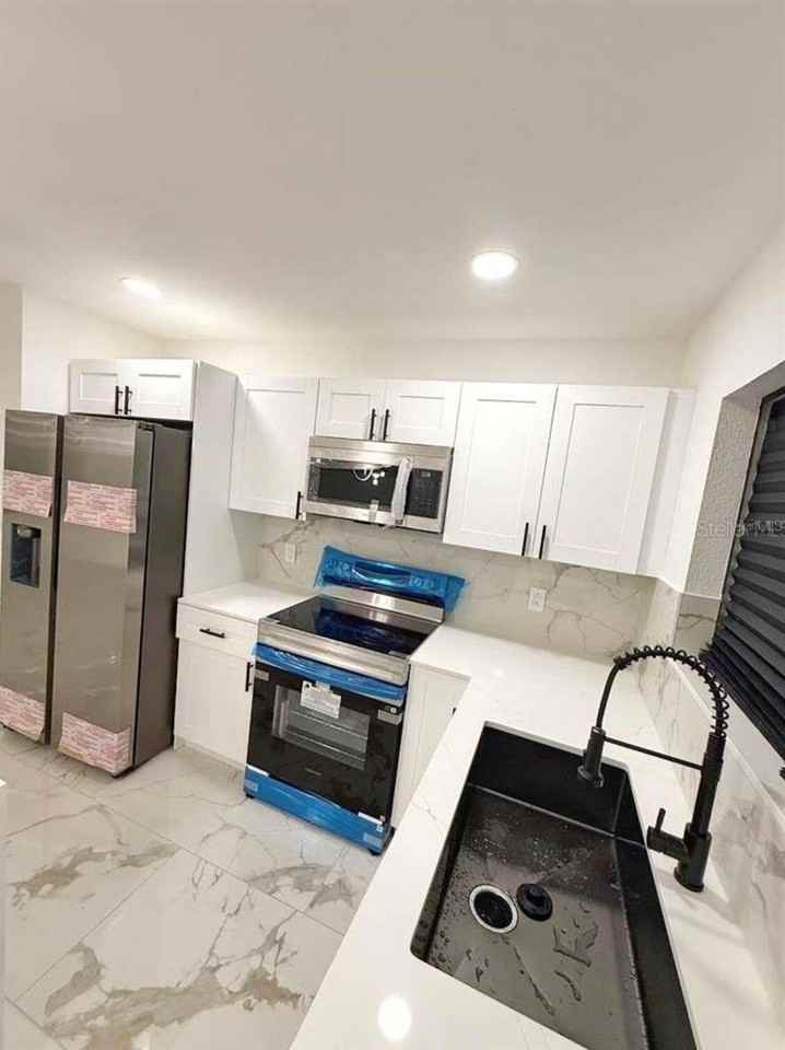 1048 Newbern St Ne - Photo 7 of 15