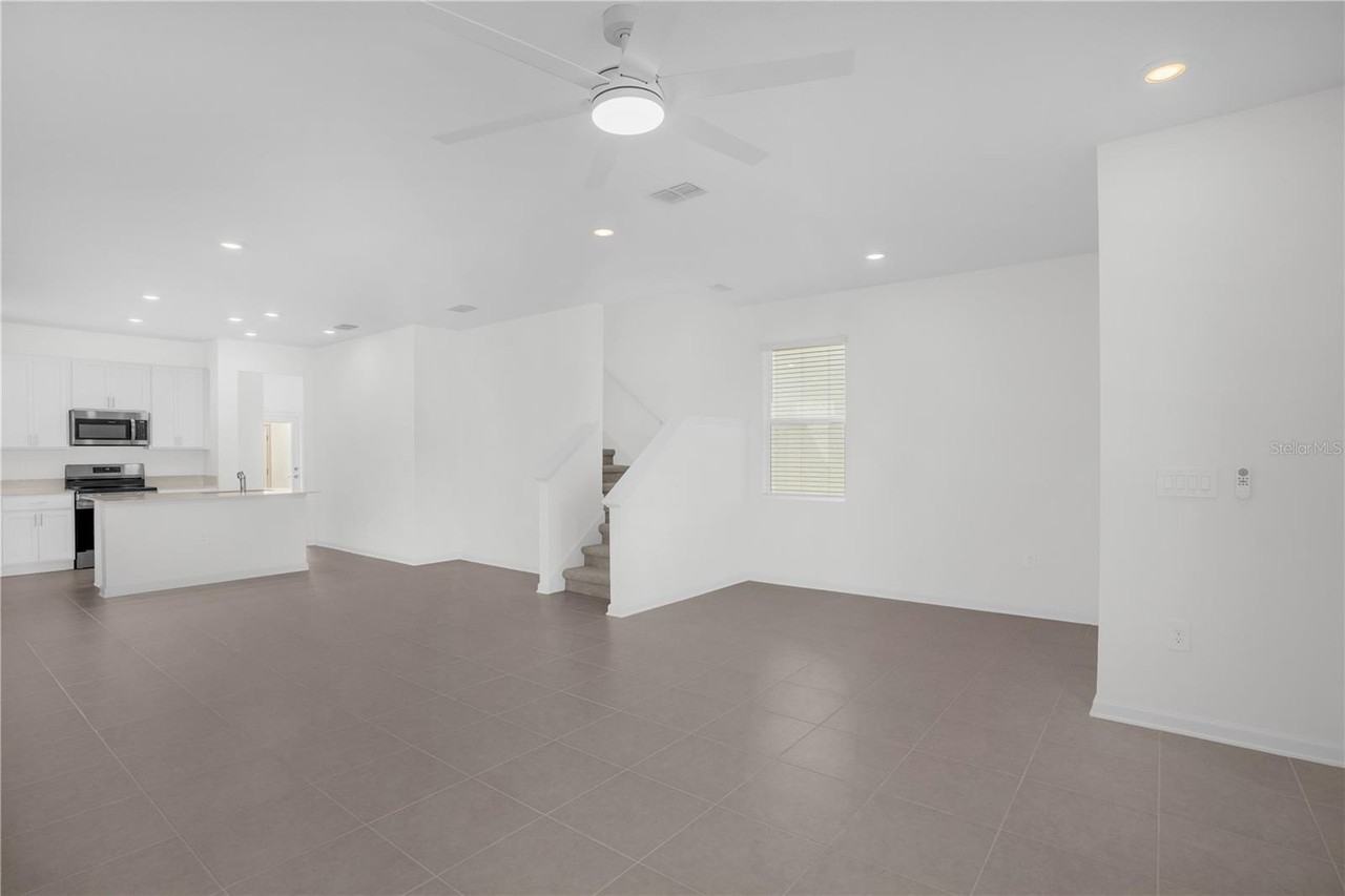 2533 Rider Rain Ln - Photo 5 of 33