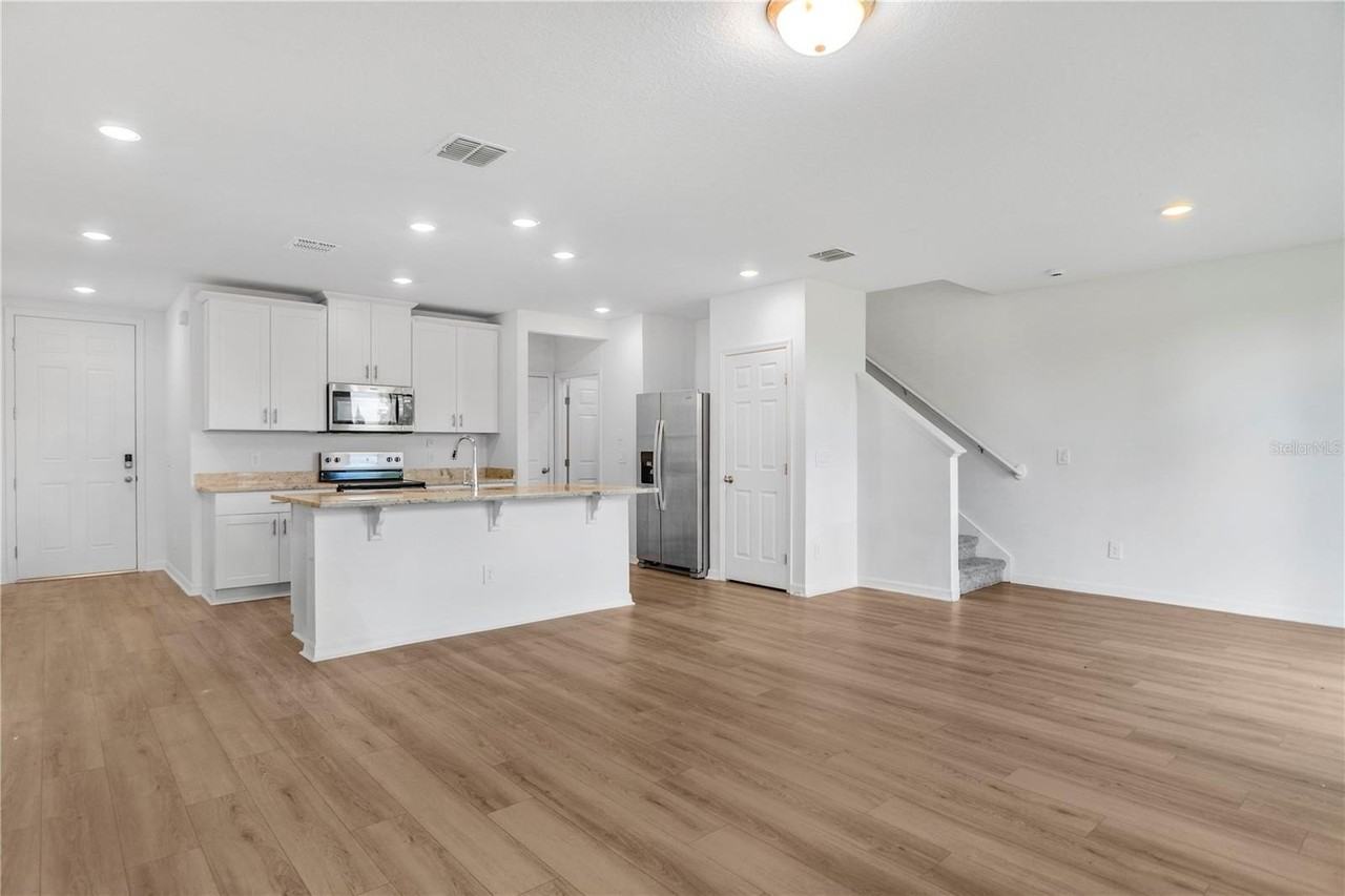 4319 Ranch House Rd - Photo 4 of 47