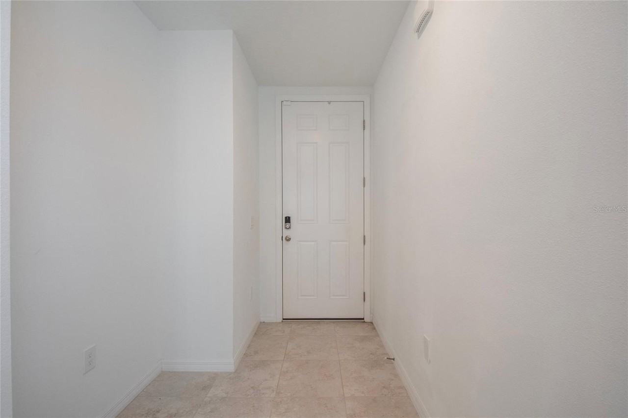 3181 Viceroy Ct - Photo 4 of 29