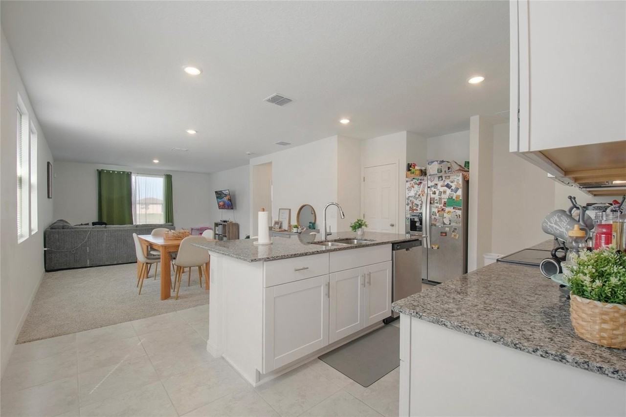 3181 Viceroy Ct - Photo 6 of 29