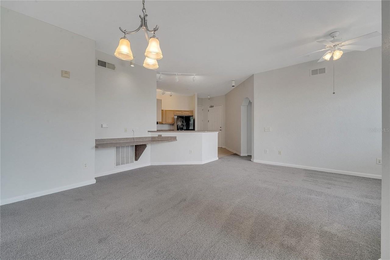 817 Terrace Ridge Cir #817 - Photo 4 of 31