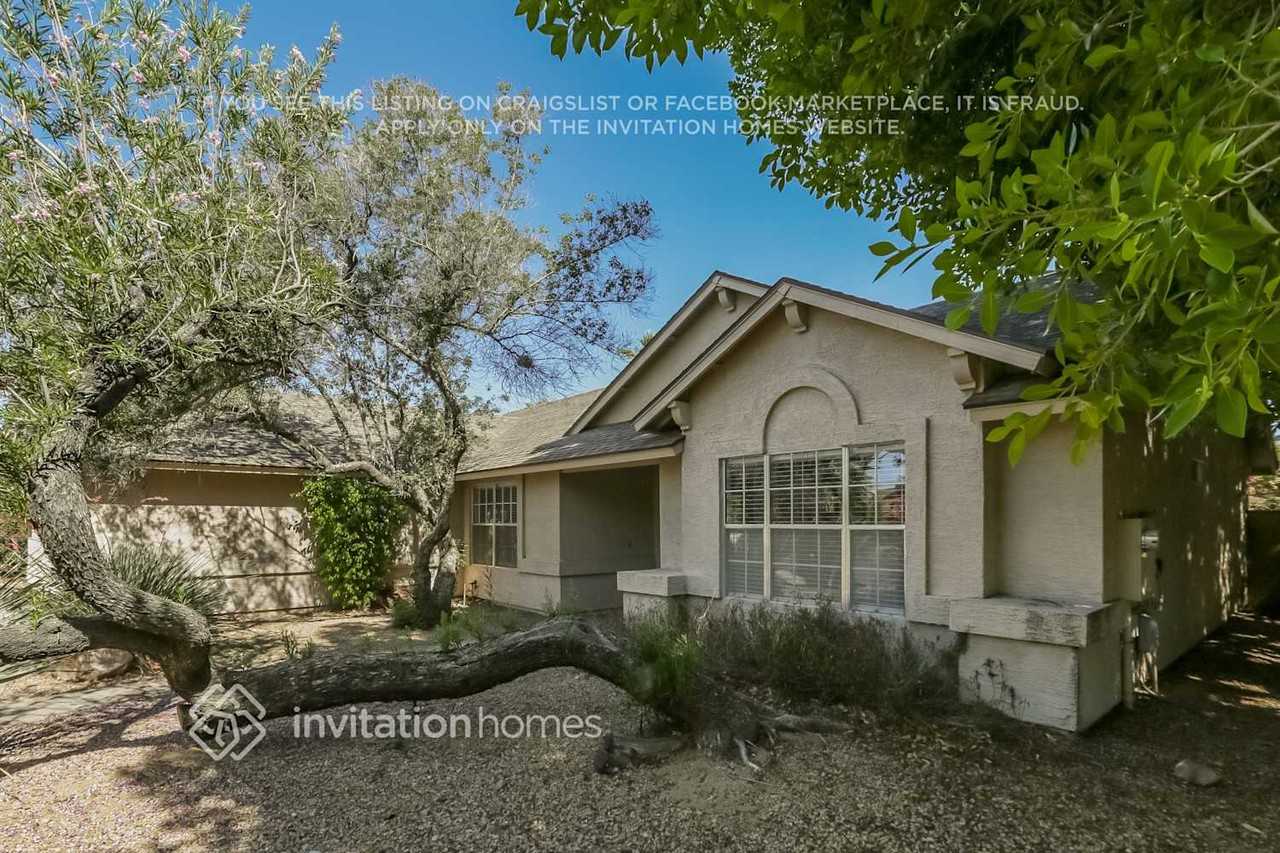 5930 E Elmwood St - Photo 2 of 16