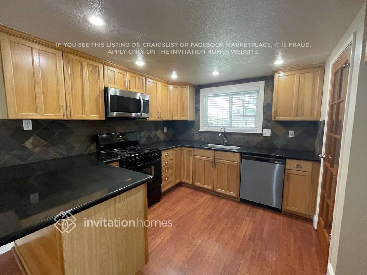 3343 Hacienda Way - Photo 7 of 21