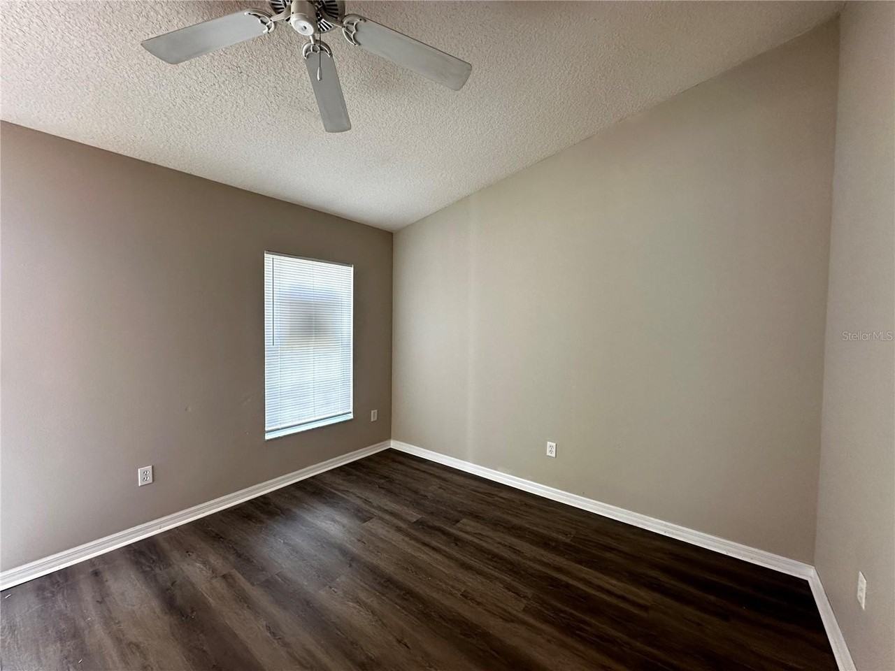 9 Cedar Cir - Photo 7 of 9