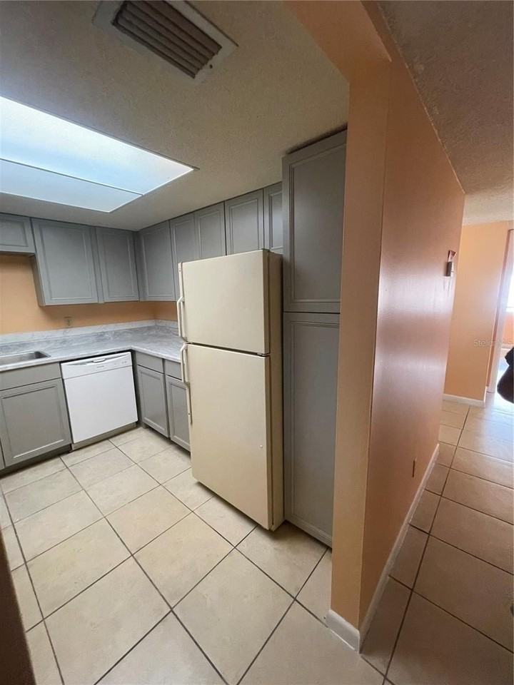 549 Fairways Dr #A - Photo 5 of 49