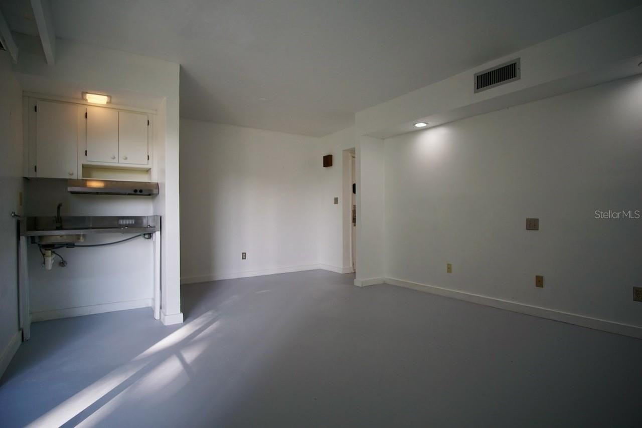 5060 Sherwood Ln #5060 - Photo 5 of 14