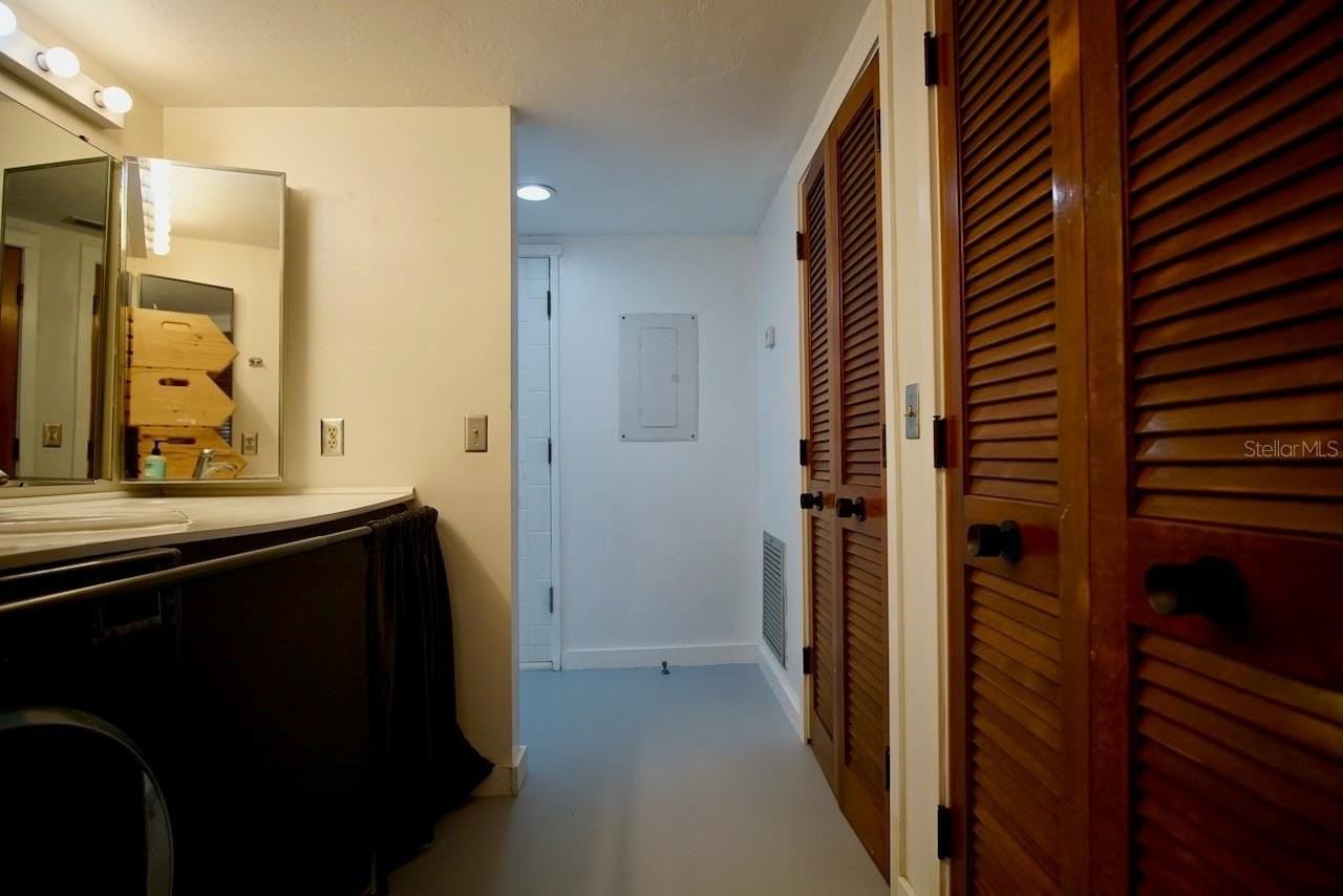 5060 Sherwood Ln #5060 - Photo 7 of 14