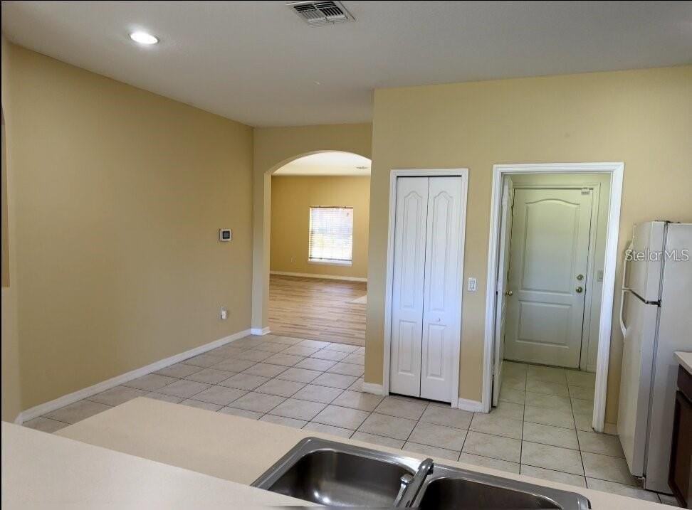 1008 Hacienda Cir - Photo 7 of 28