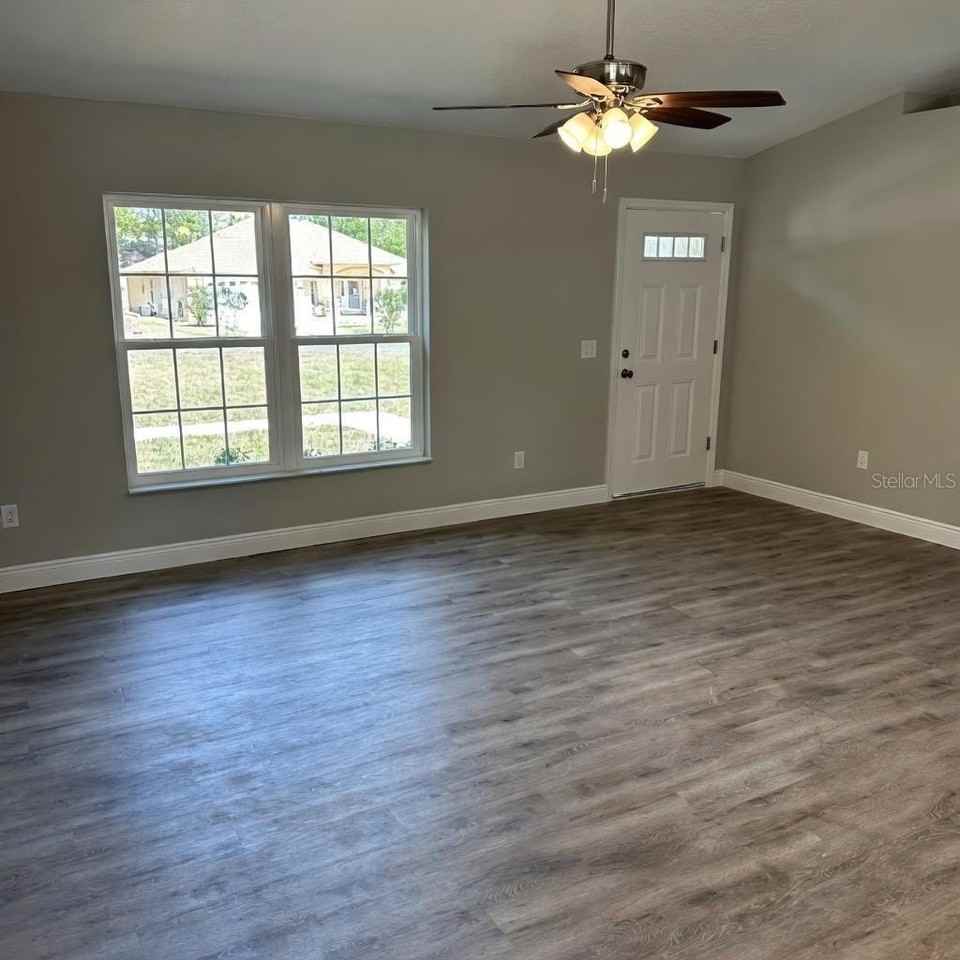 1522 W Barlow Pl - Photo 5 of 35