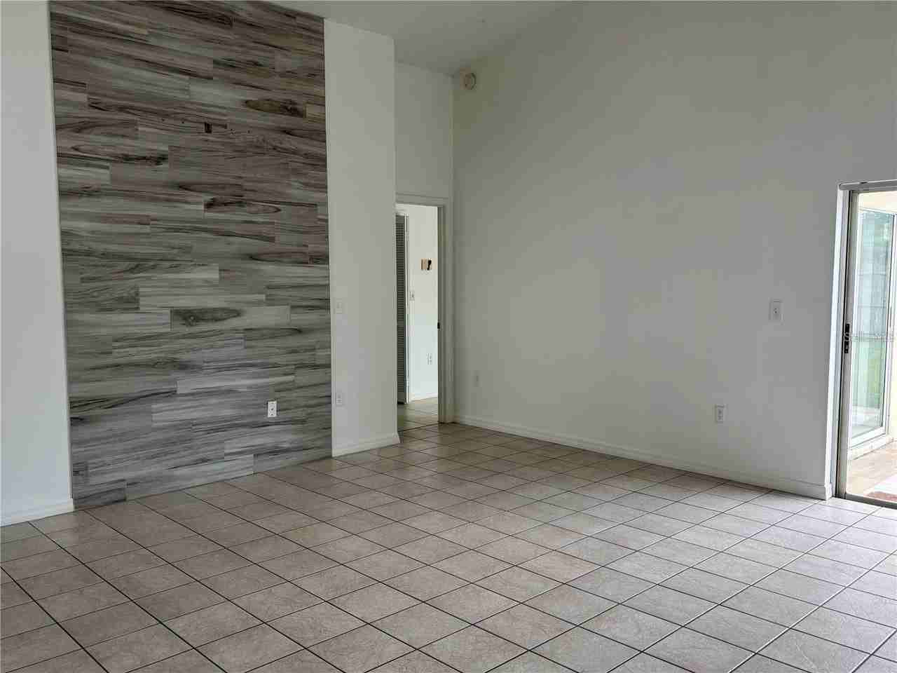 1767 Boxeney Dr - Photo 4 of 11