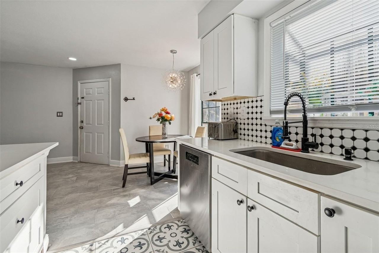 8630 Mallard Reserve Dr #105 - Photo 7 of 45