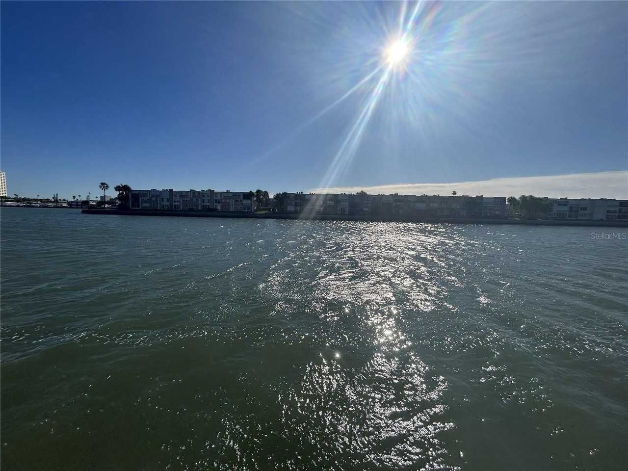 7625 Sun Island Dr S #108