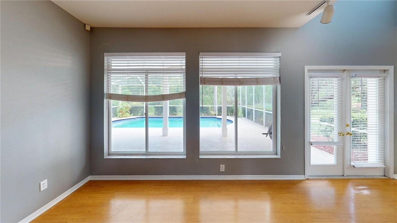 17833 Green Willow Dr - Photo 6 of 36