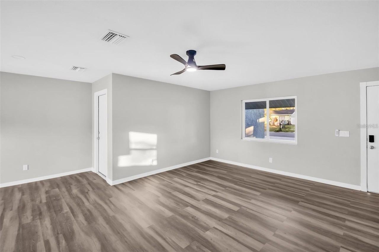 12392 Cumberland Dr - Photo 3 of 22