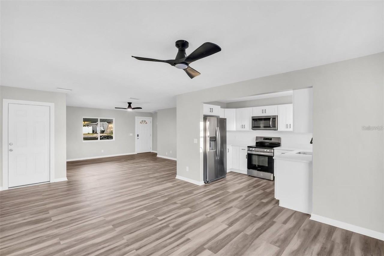 12392 Cumberland Dr - Photo 4 of 22