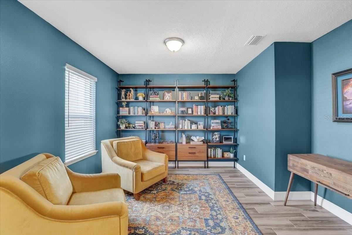 11909 Bahia Valley Dr - Photo 4 of 43