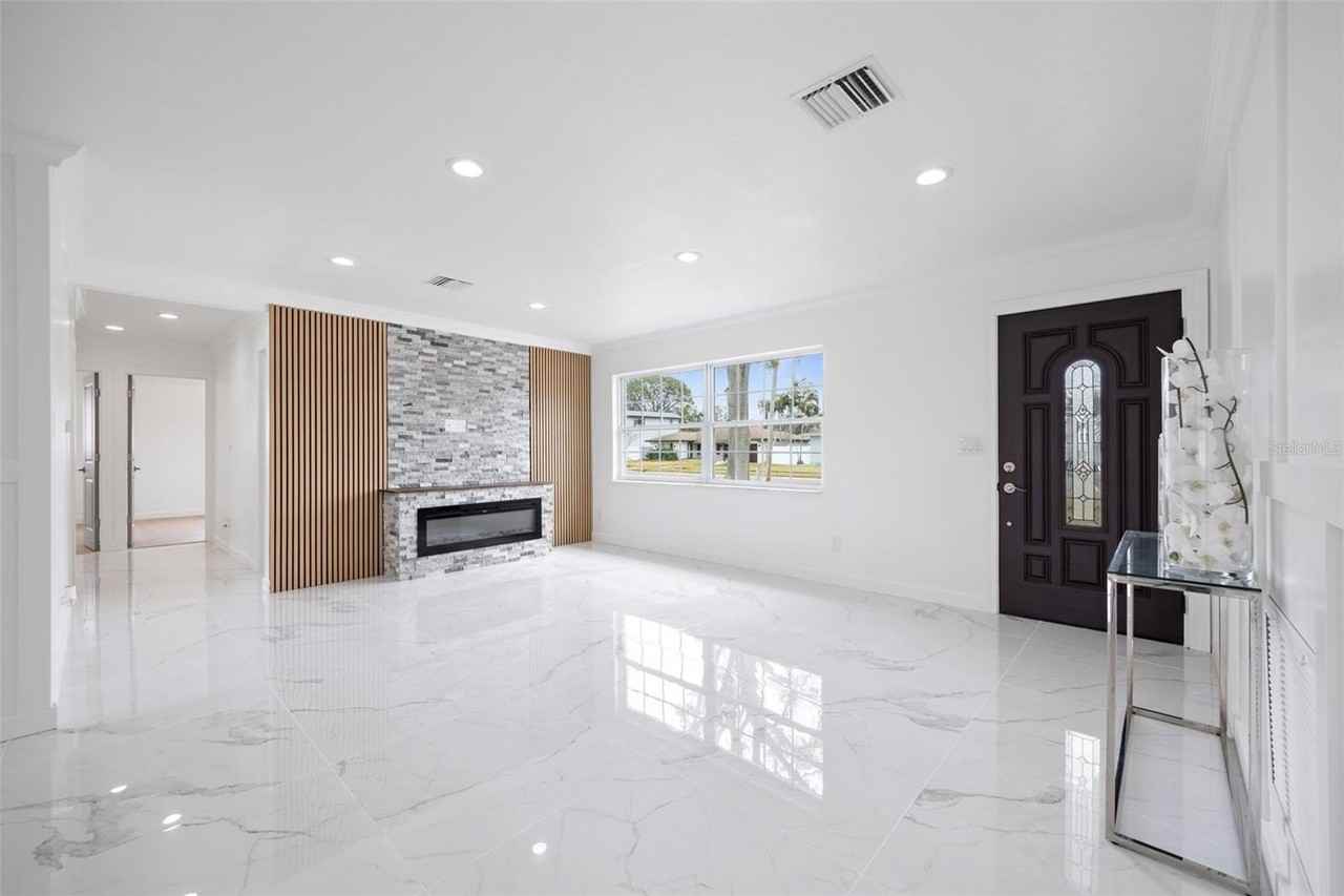 1817 Oregon Ave Ne - Photo 7 of 26