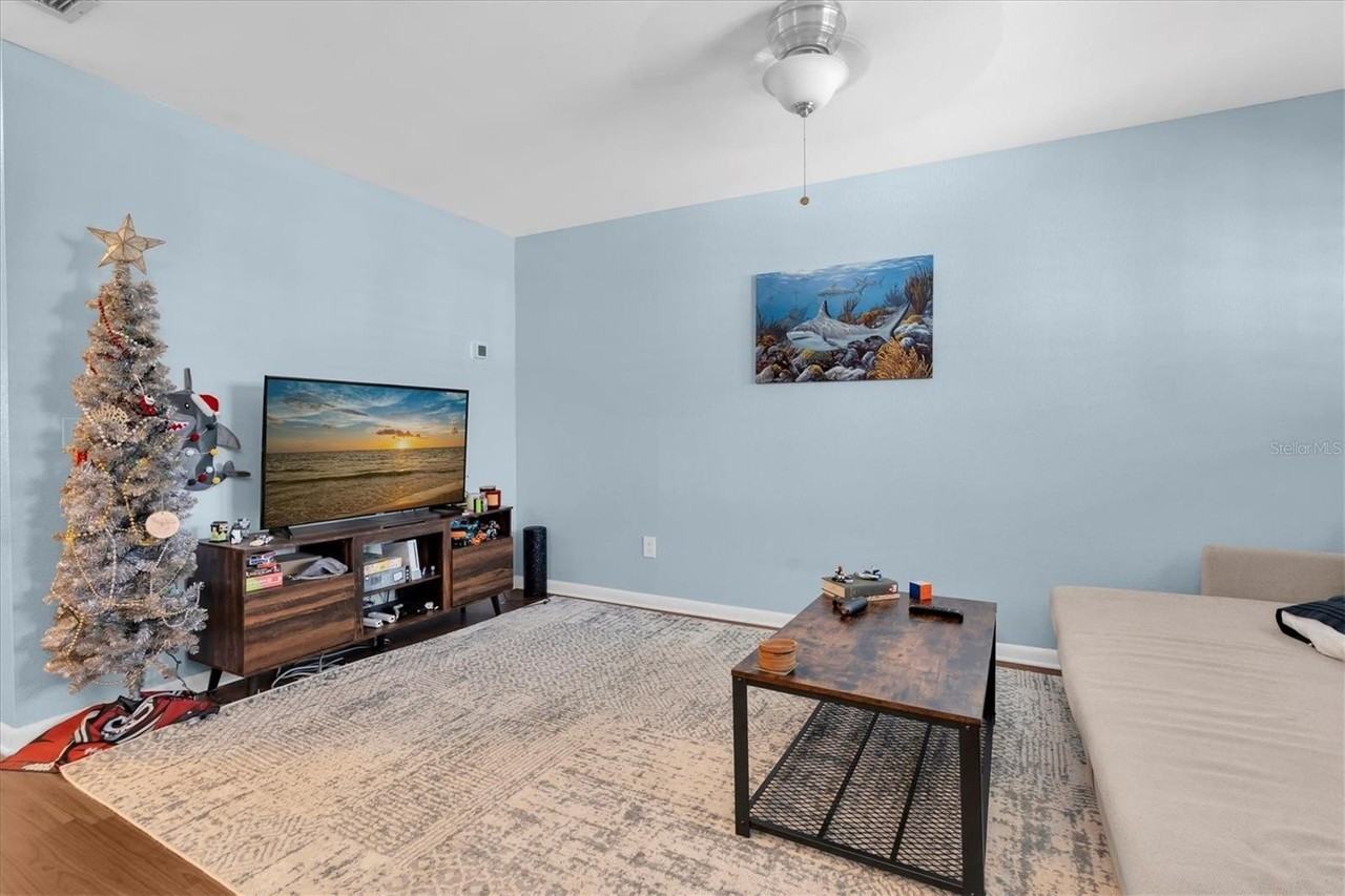 5440 S Macdill Ave #3H - Photo 2 of 17