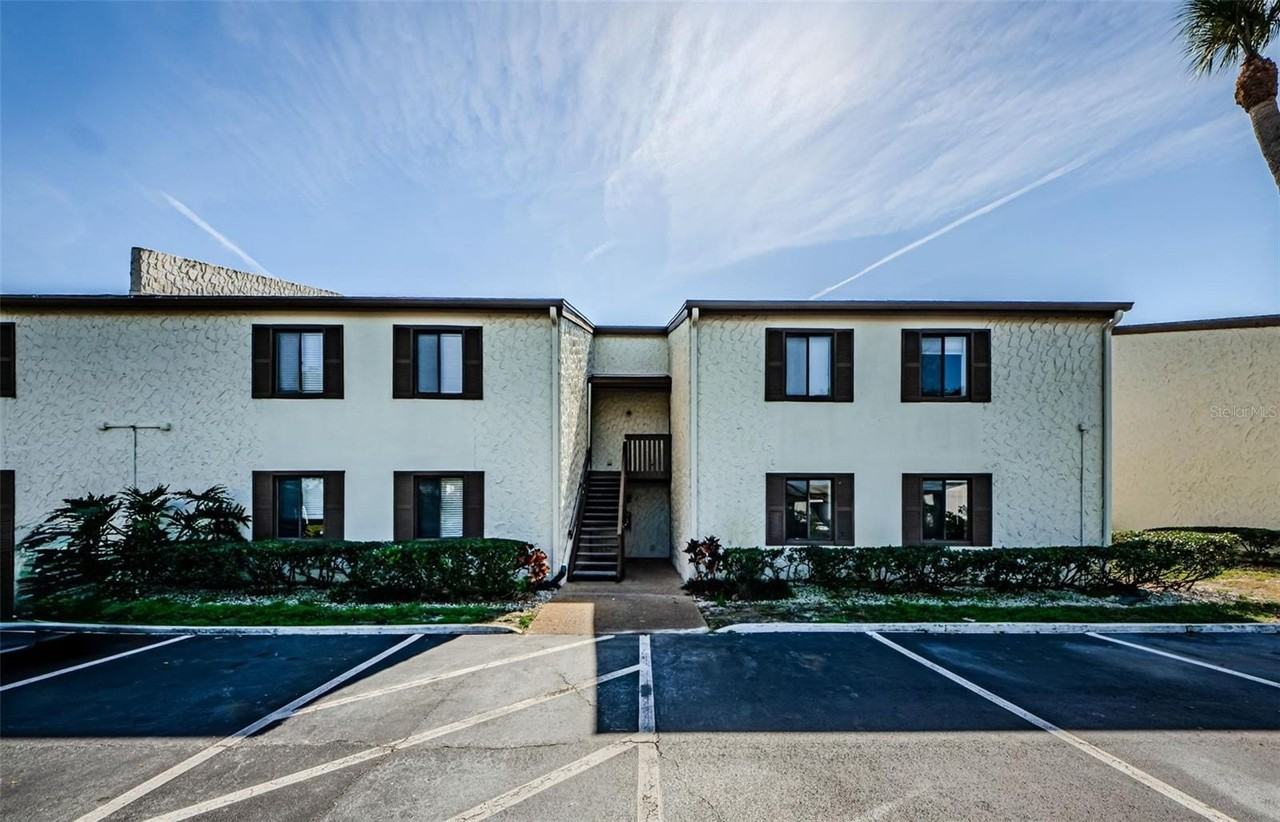 722 116th Ave N #2002 - Photo 2 of 38