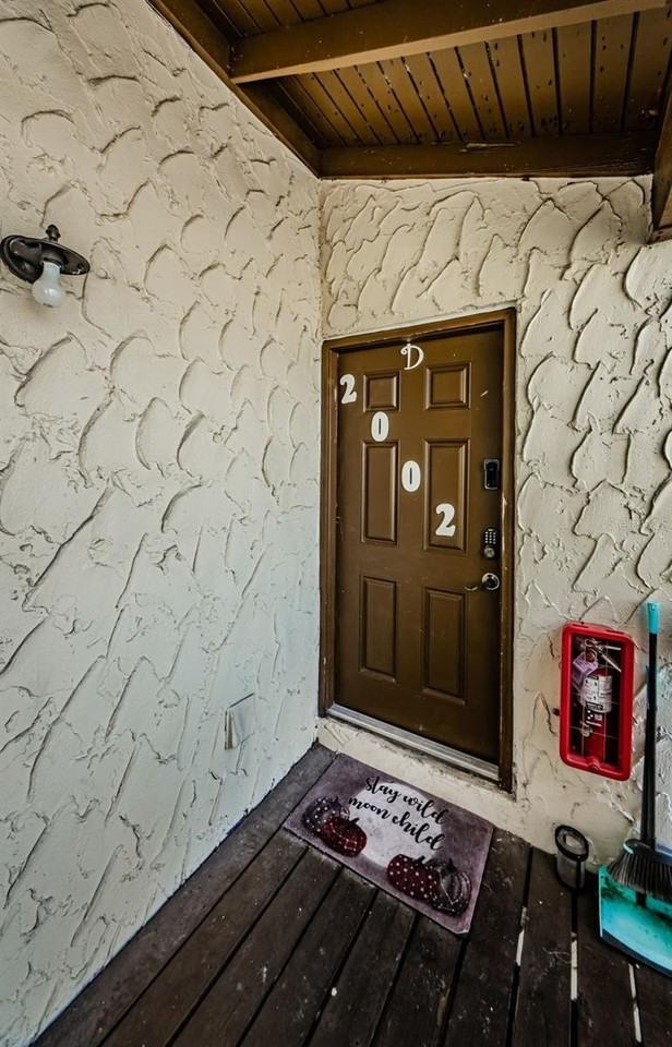 722 116th Ave N #2002 - Photo 4 of 38