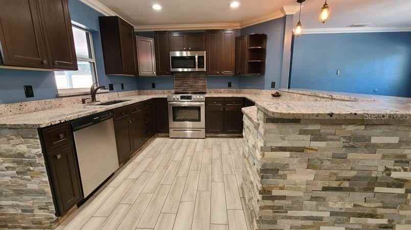 1742 Cardinal Dr - Photo 7 of 25