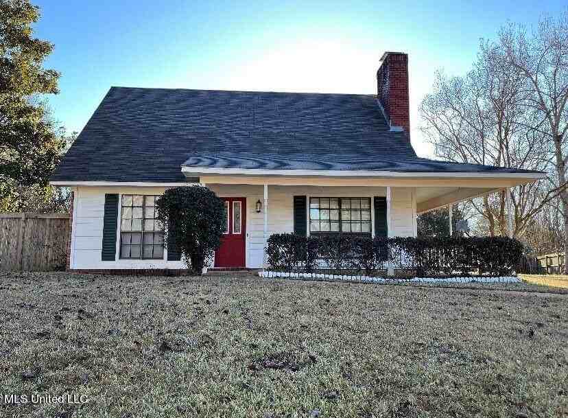 812 Strawberry Pointe